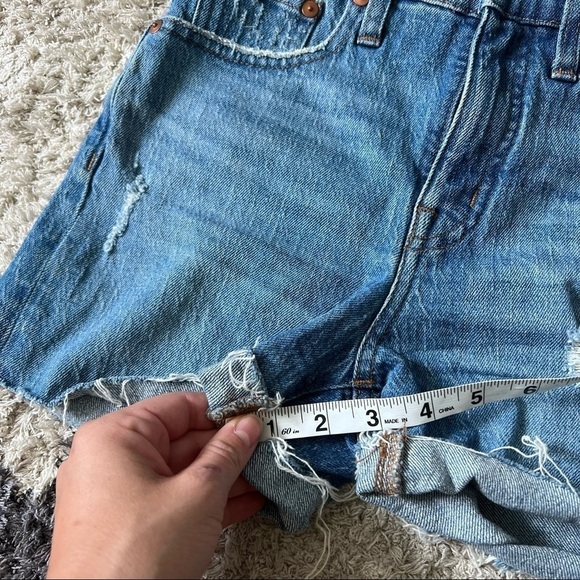 Madewell High-Rise Denim Shorts in Jordie Wash - Picture 8 of 12